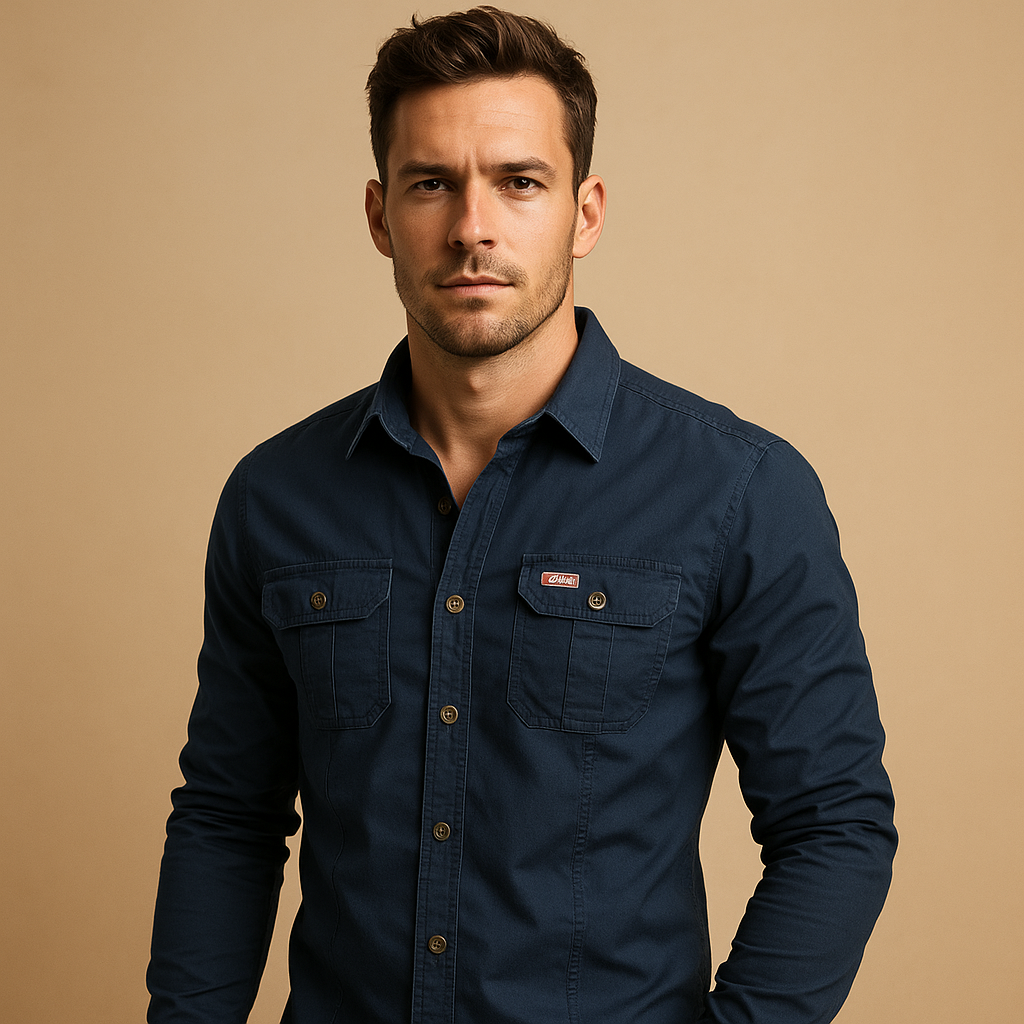 Casual cotton cargo shirt for men with relaxed fit and functional pockets, ideal for outdoor activities and everyday casual style.