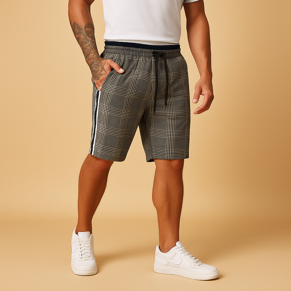 Men’s casual summer shorts with breathable fabric, elastic waistband, and tapered leg, ideal for leisure, city strolls, and summer outings.
