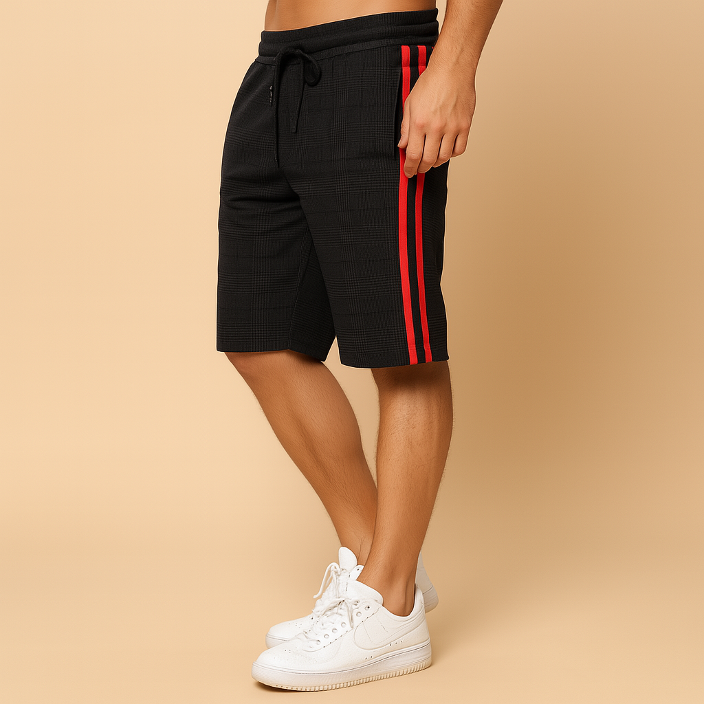 Men’s casual summer shorts with breathable fabric, elastic waistband, and tapered leg, ideal for leisure, city strolls, and summer outings.