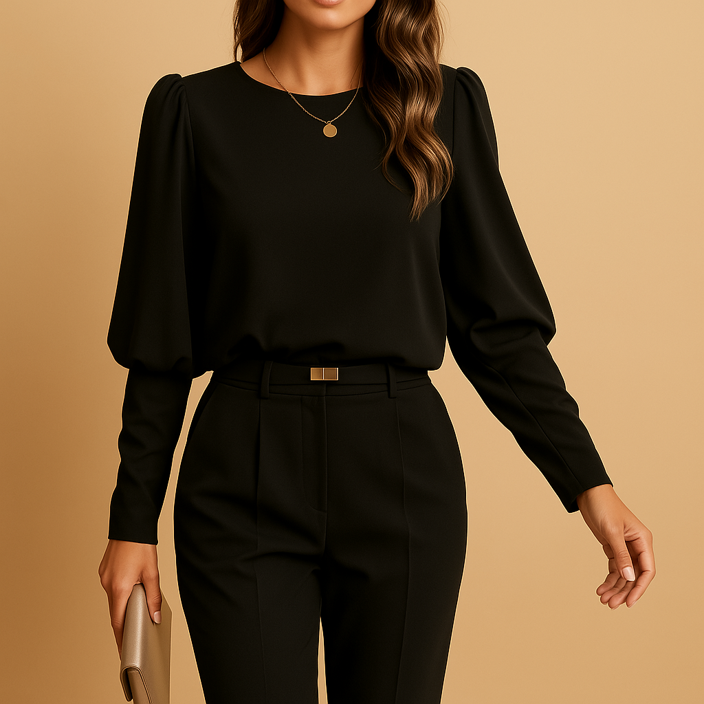 Classic long sleeve blouse for women in lightweight fabric with elegant fit, perfect for autumn workwear or evening occasions.