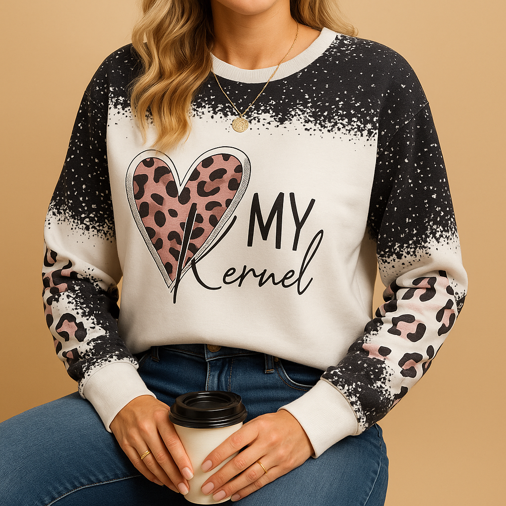Loose-fit pullover sweater for women made of breathable air-layer fabric, perfect for casual wear in spring, autumn, and winter.