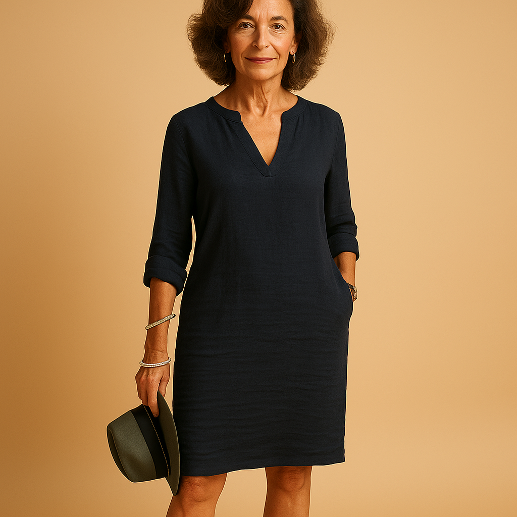 Flattering summer dress for women in lightweight fabric with flowy design, ideal for beach days, terrace outings, and warm-weather style.