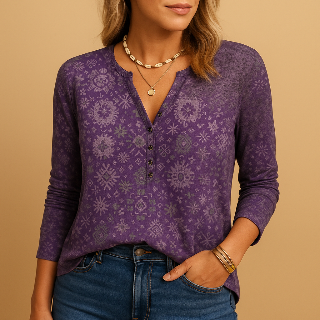 Light summer blouse for women with flattering feminine fit and breathable fabric, ideal for warm days and sunny outings.