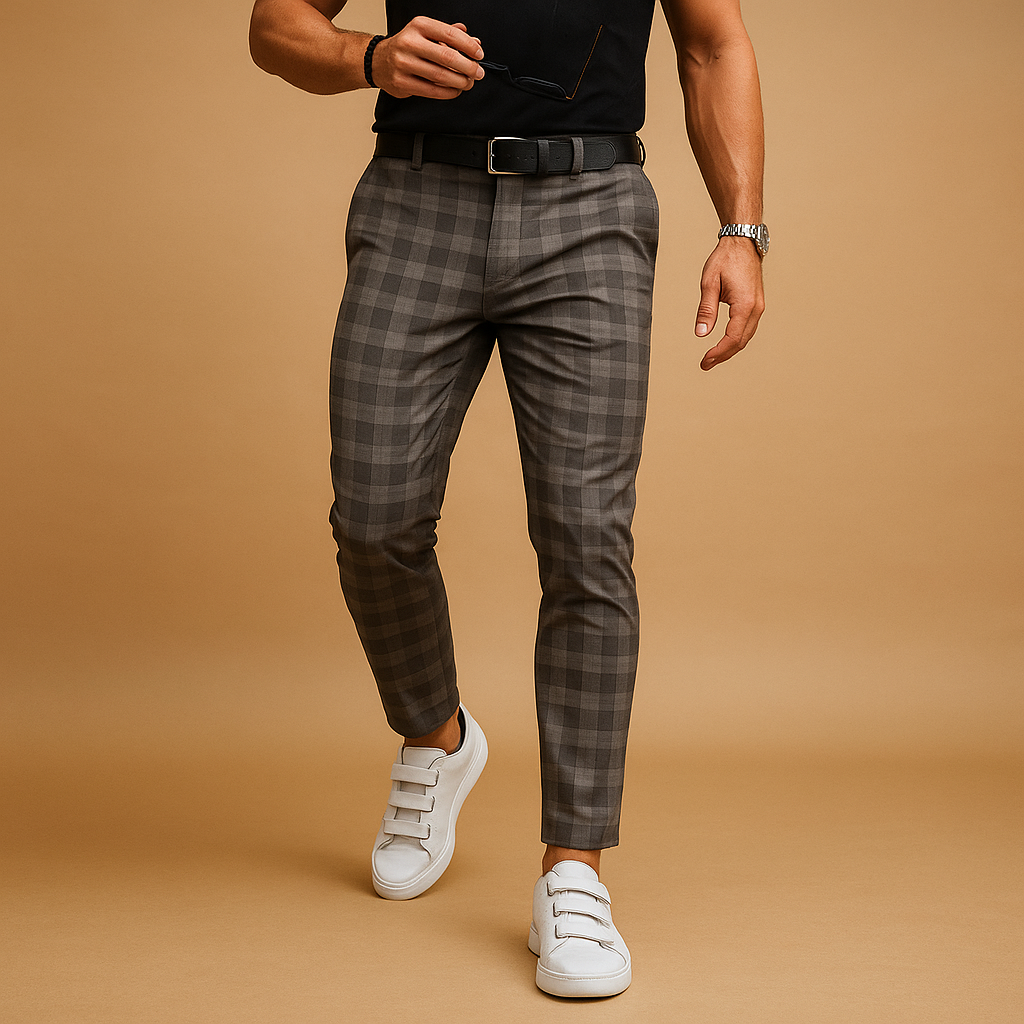 Men’s plaid casual trousers with a relaxed fit and subtle check pattern, ideal for both daily wear and smart-casual outfits.