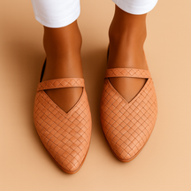 Women’s elegant slip-on sandals with ergonomic design, cushioned sole, and open refined lines in black, burgundy, beige, navy blue, and light pink.