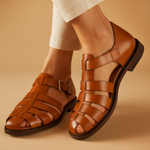Women’s elegant summer sandals with adjustable strap and open structure, available in black, brown, and camel for casual or holiday wear.