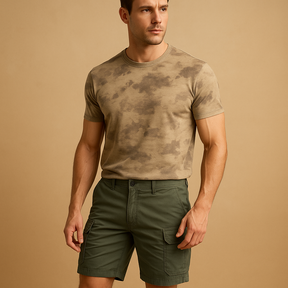 Men’s cargo trousers with quick-dry design and multiple pockets, ideal for outdoor adventures and daily wear.