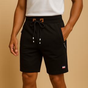 Men’s breathable sporty shorts with multiple pockets and elastic waistband, ideal for travel and outdoor use