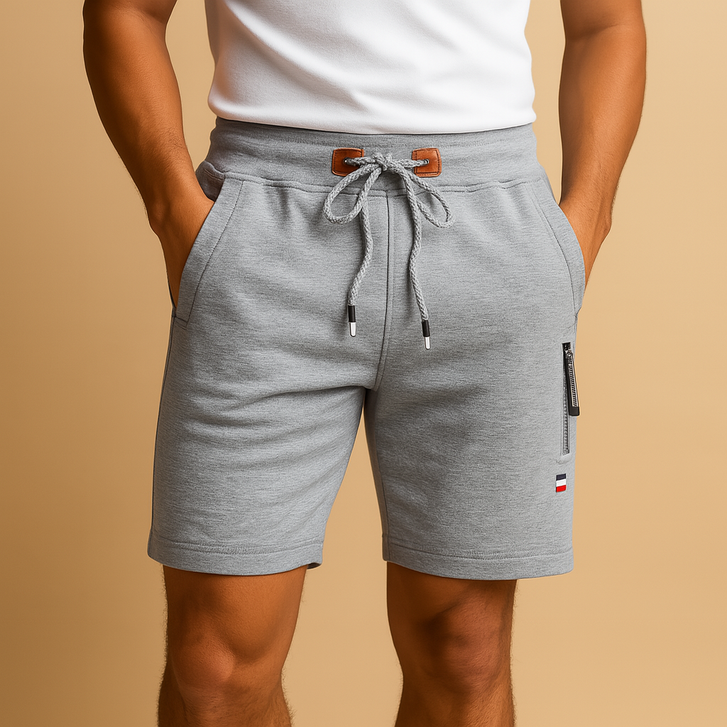 Men’s breathable sporty shorts with multiple pockets and elastic waistband, ideal for travel and outdoor use