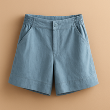 Women’s classic breathable summer shorts in airy fabric, ideal for beach outings, city walks, and warm vacation days.