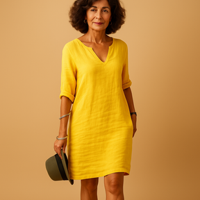Flattering summer dress for women in lightweight fabric with flowy design, ideal for beach days, terrace outings, and warm-weather style.