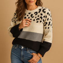 Women’s cotton sweater with a trendy leopard print, perfect for casual everyday wear in spring, fall, or winter.