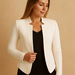 Women’s lightweight blazer with lapel collar and regular fit, perfect for spring and summer office or casual outfits.