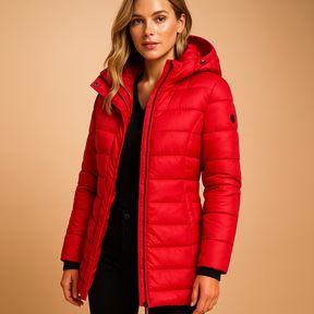 Women’s lightweight puffer jacket with organic down, ideal for autumn days and eco-friendly everyday wear.