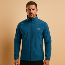 Men’s lightweight quilted summer jacket in a trendy casual design, ideal for spring and summer, easy to style with jeans, chinos, or shorts.