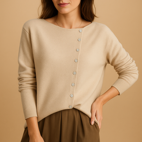 Women’s lightweight round neck sweater in solid color with long sleeves, perfect for layering or standalone everyday wear.