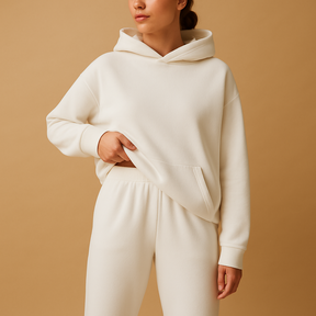 Women’s oversized loungewear set with relaxed-fit hoodie and joggers, ideal for home, leisure, and everyday comfort.