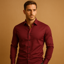 Men’s slim fit shirt made of breathable stretch fabric with classic collar and button closure, perfect for formal and casual use.